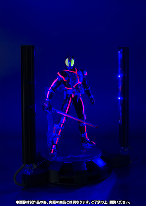S.H.Figuarts 仮面ライダー555 GLOWING STAGE SET 02