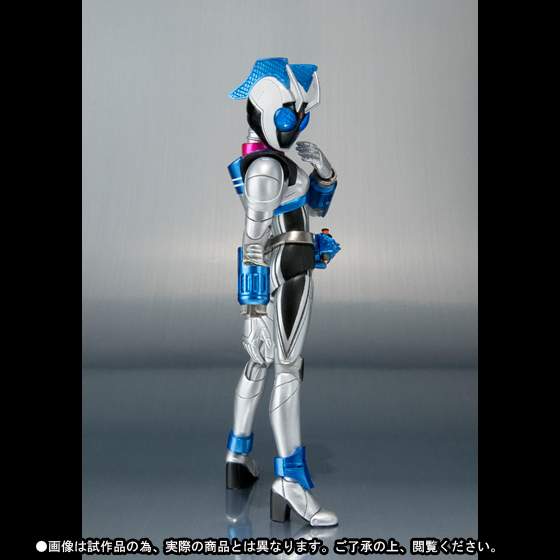 S.H.Figuarts 仮面ライダーなでしこ | 魂ウェブ