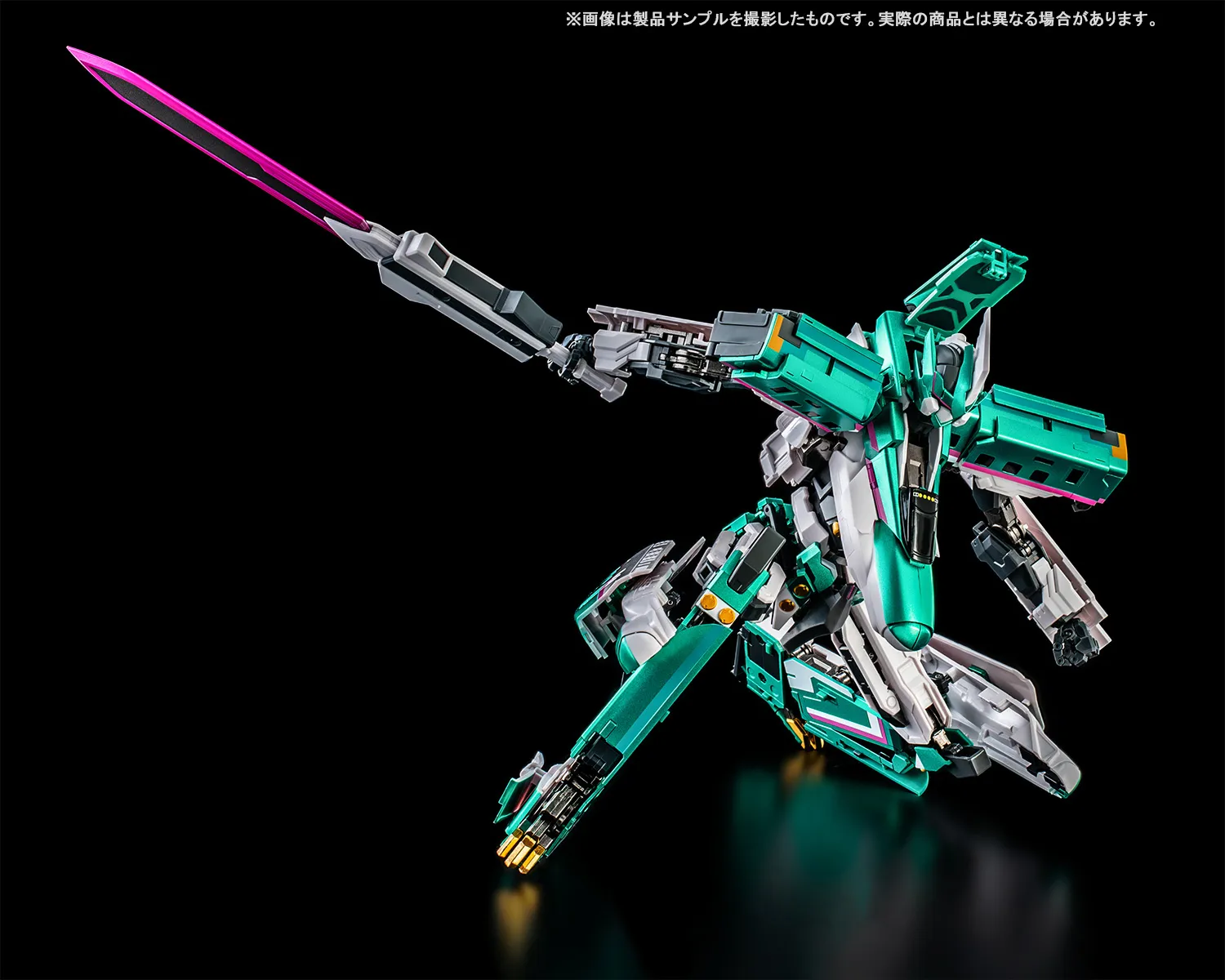 【前編/基本仕様解説】11/14（金）超合金魂で出発進行！「GX-115 新幹線変形ロボ シンカリオン Ｅ５はやぶさ」製品サンプル紹介